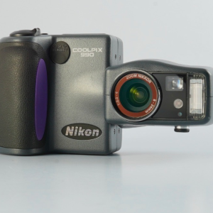 Nikon CoolPix 990